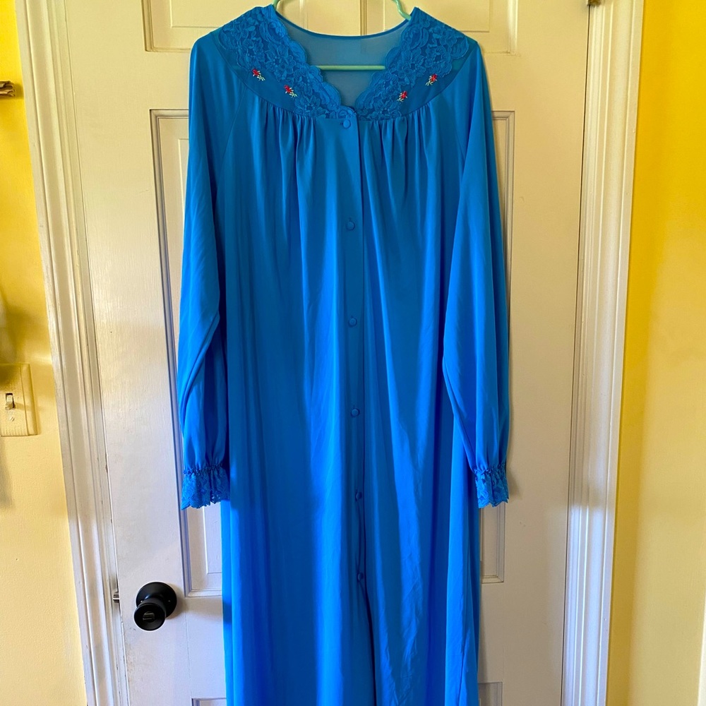 Full Length Vintage Night gown